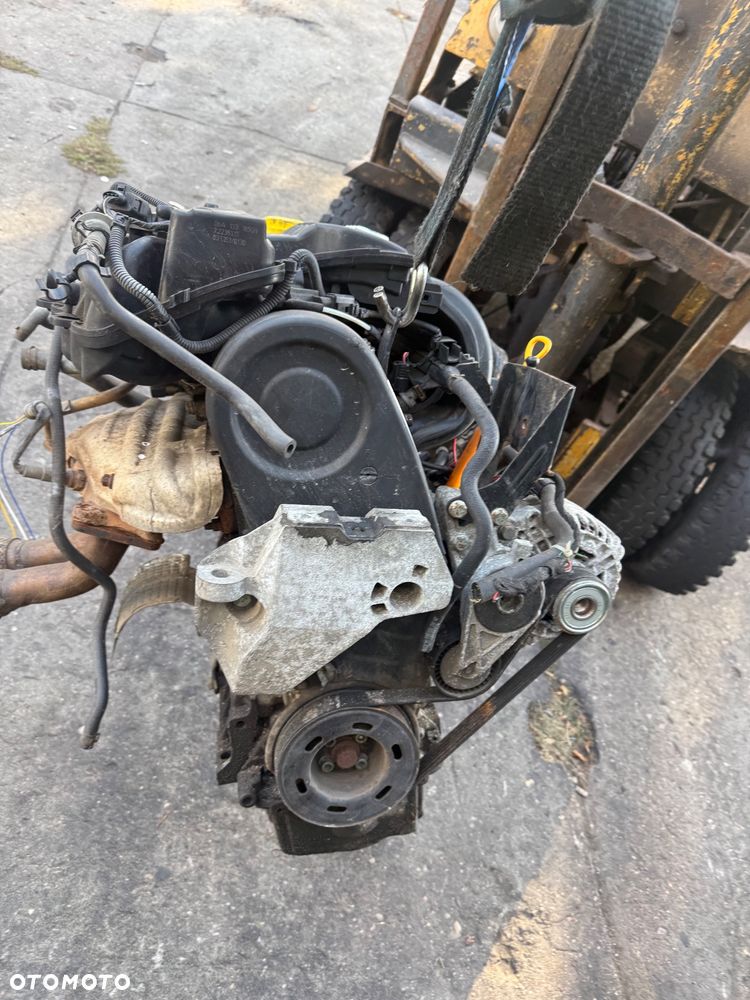 Silnik kompletny Audi A3 8P 1.6 BGU - 3