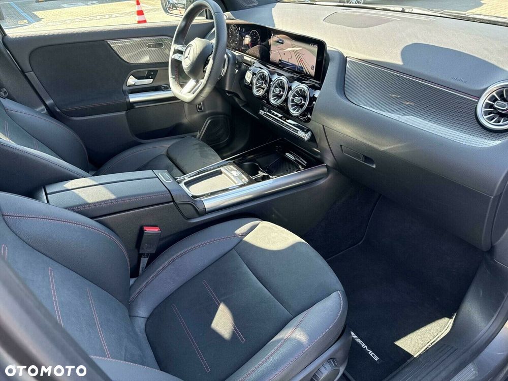 Mercedes-Benz GLA 200 AMG Line - 13