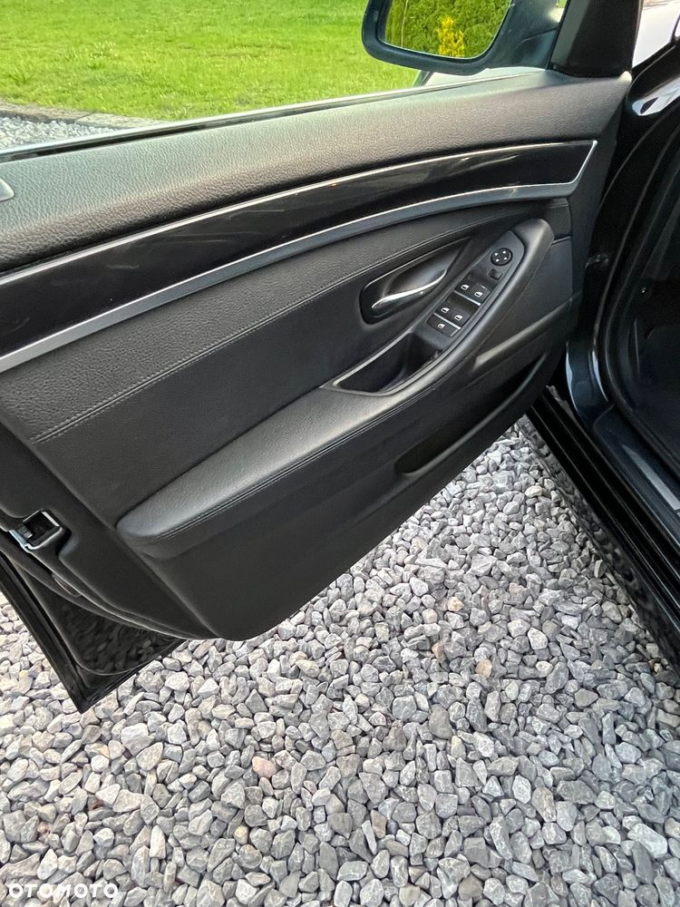BMW Seria 5 - 10