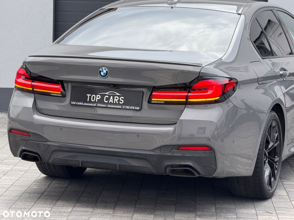 BMW Seria 5 530e xDrive sport - 36