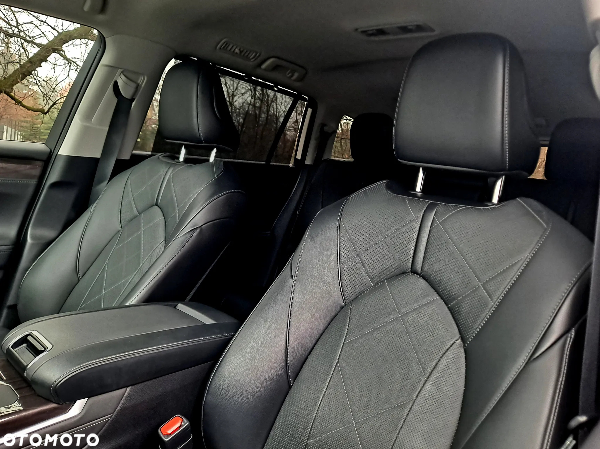 Toyota Highlander 2.5 Hybrid Executive - 31