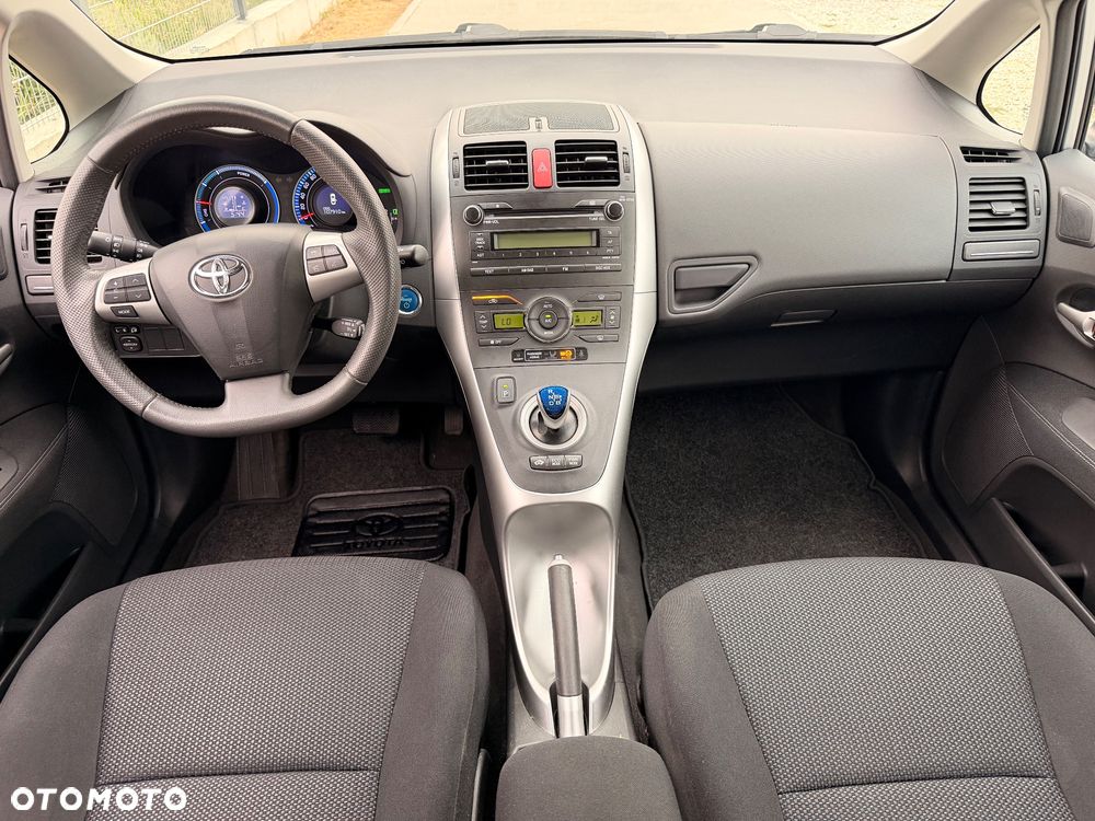 Toyota Auris - 29