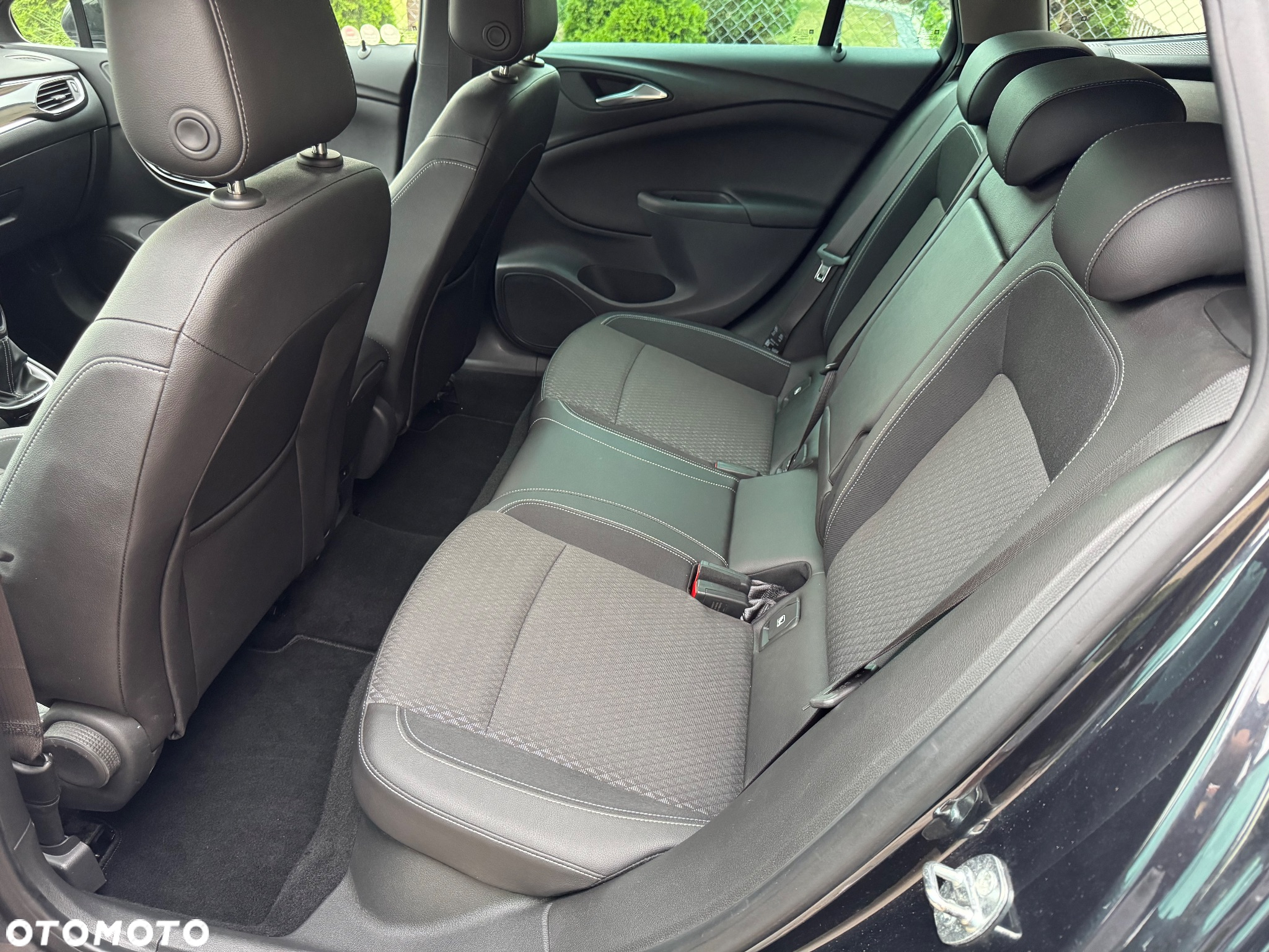 Opel Astra 1.4 Turbo Start/Stop Sports Tourer Innovation - 12