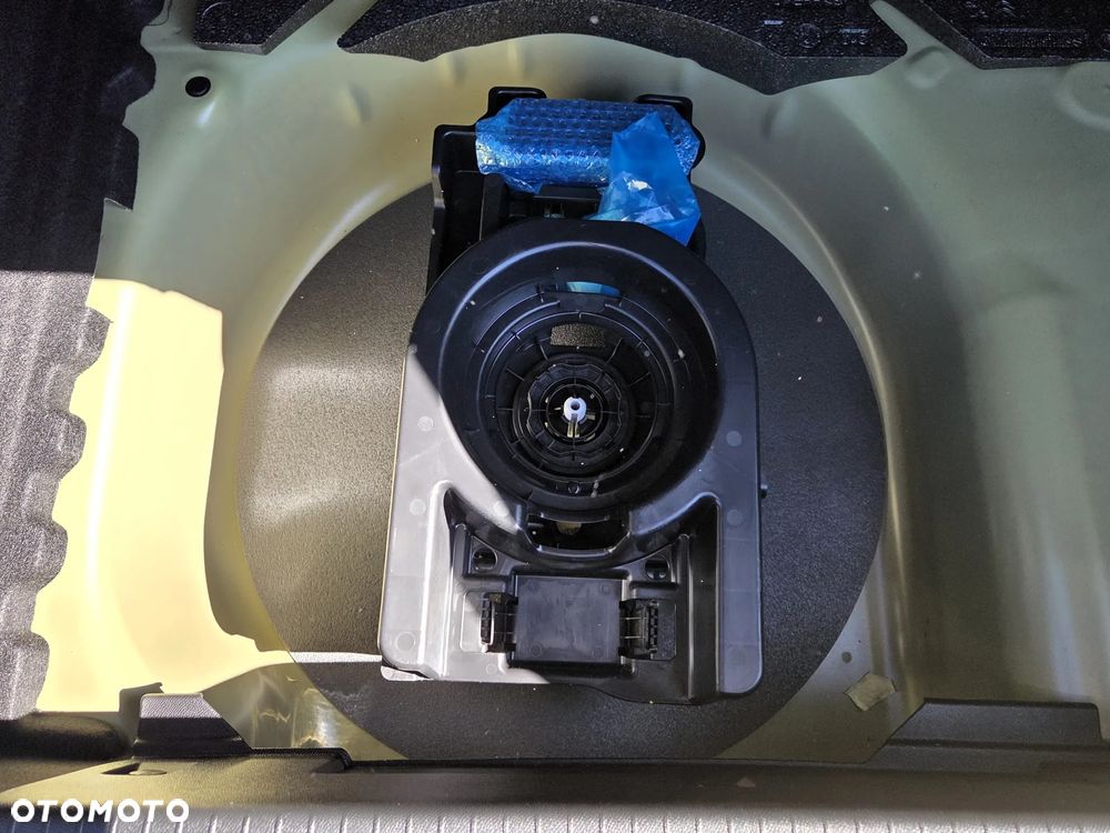 Peugeot 208 1.2 mHEV Allure - 21