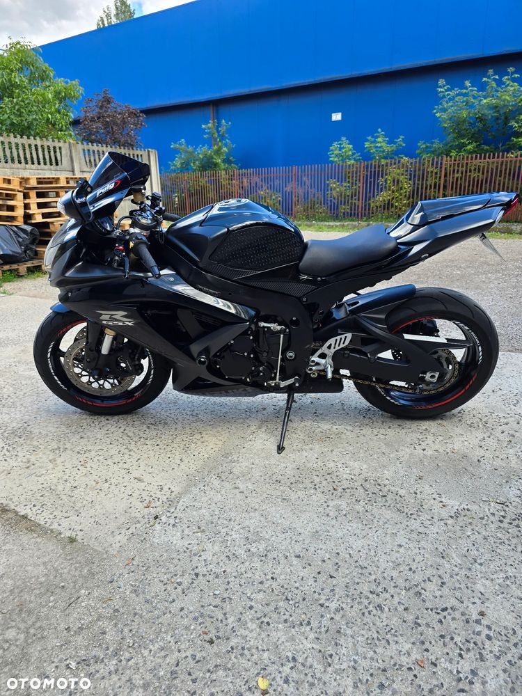 Suzuki GSX-R - 16