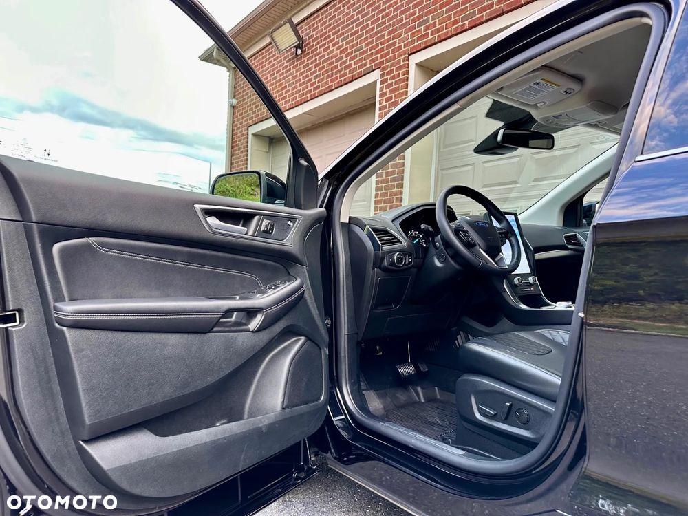 Ford Edge - 8