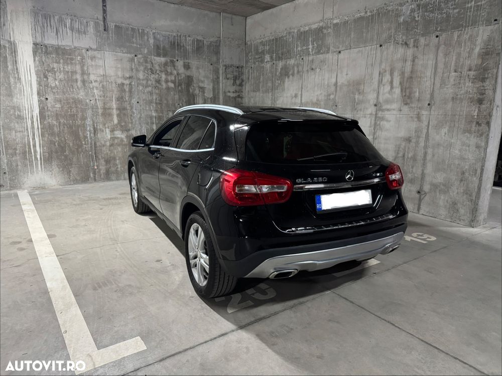 Mercedes-Benz GLA 250 4MATIC Aut. - 3