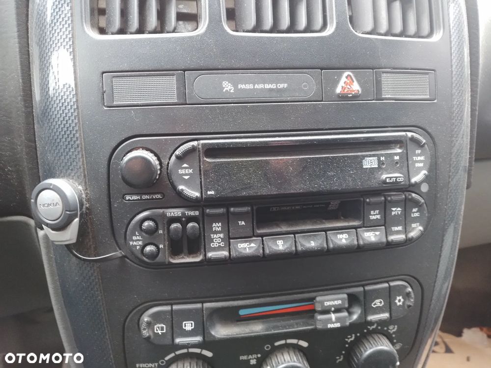 CHRYSLER GRAND VOYAGER IV 04-08 3.8 MPFI SXT - RADIO PBE - 1