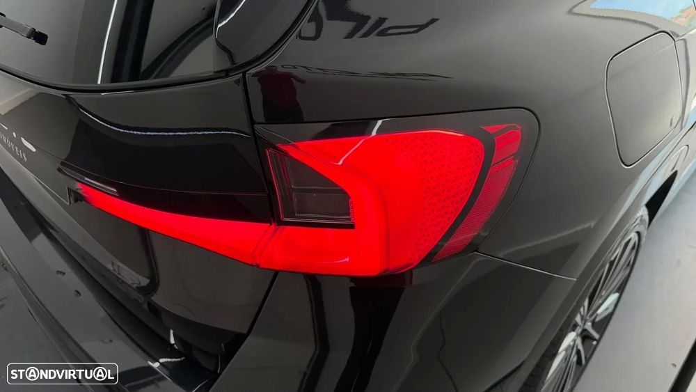 BMW iX1 eDrive20 Pack Desportivo M - 11