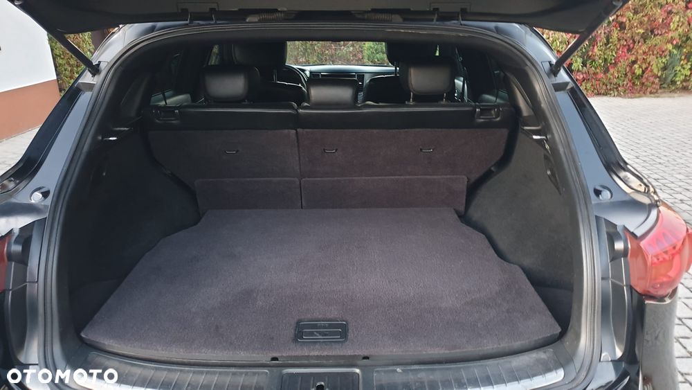 Infiniti FX - 10