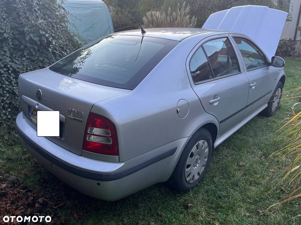 Skoda Octavia 1.6 Tour - 2