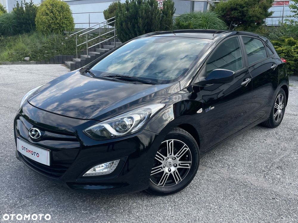 Hyundai i30 blue 1.6 CRDi Style
