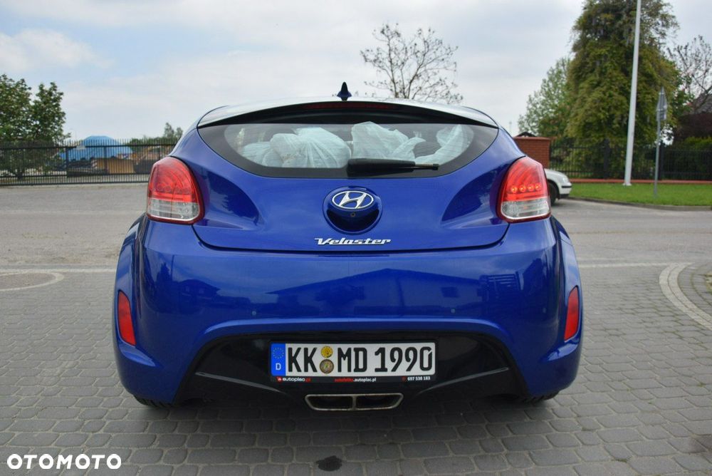 Hyundai Veloster 1.6 Style - 21
