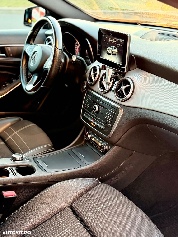 Mercedes-Benz GLA 220 d 7G-DCT - 29