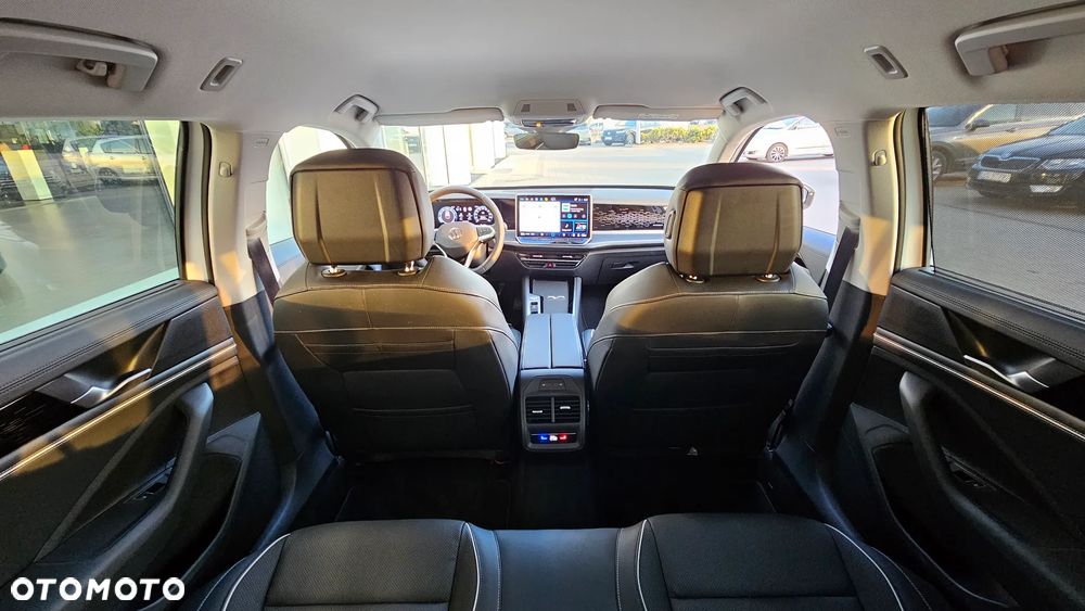 Volkswagen Passat - 26