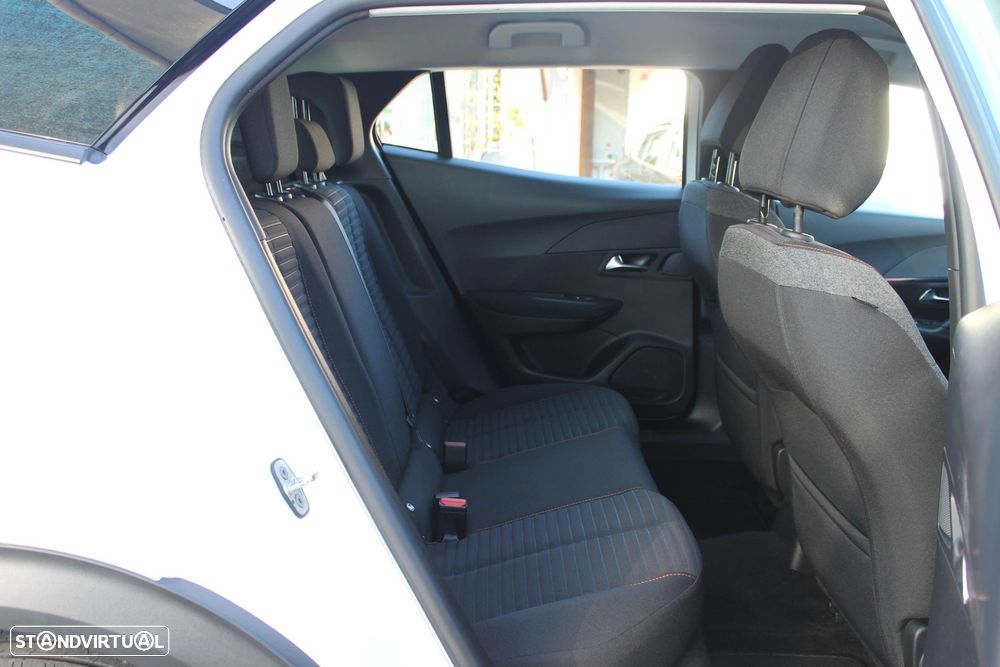 Peugeot 2008 1.2 PureTech Active Pack EAT8 - 43