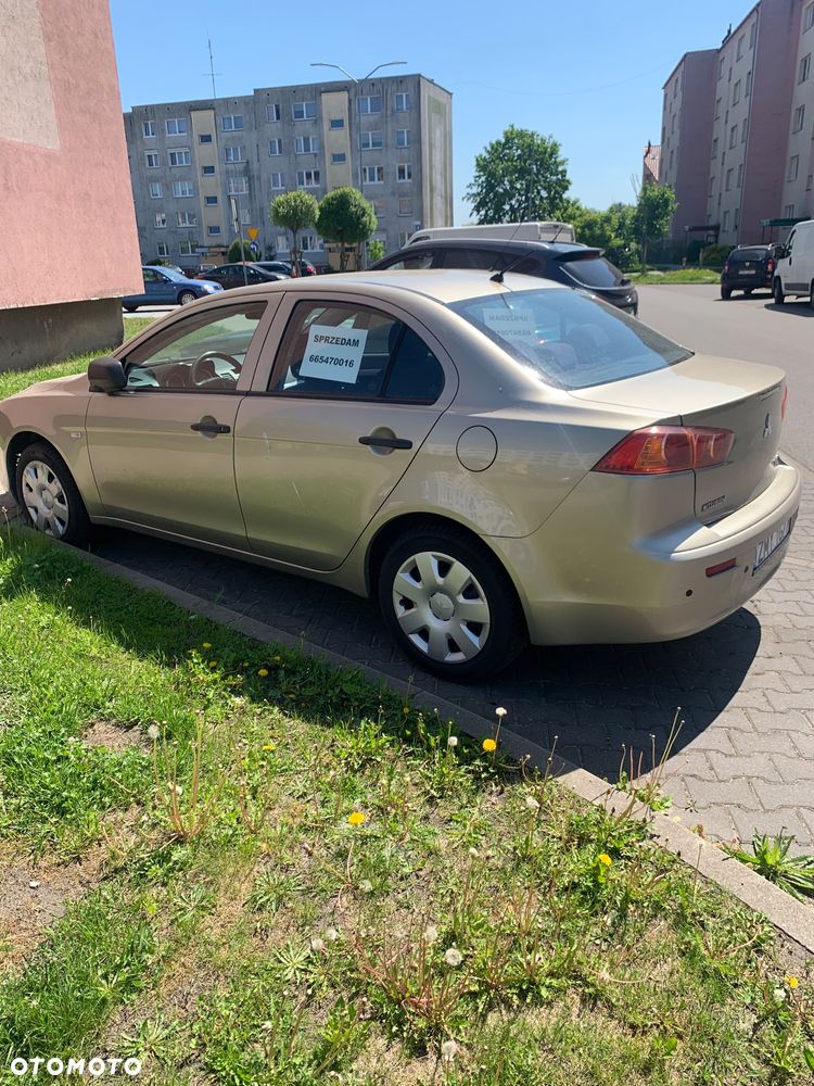 Mitsubishi Lancer - 5