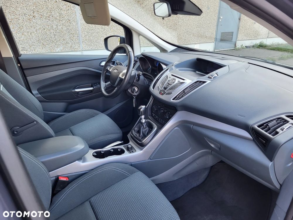 Ford C-MAX - 16