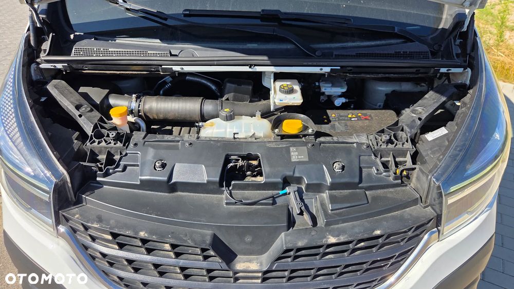 Renault Trafic - 16