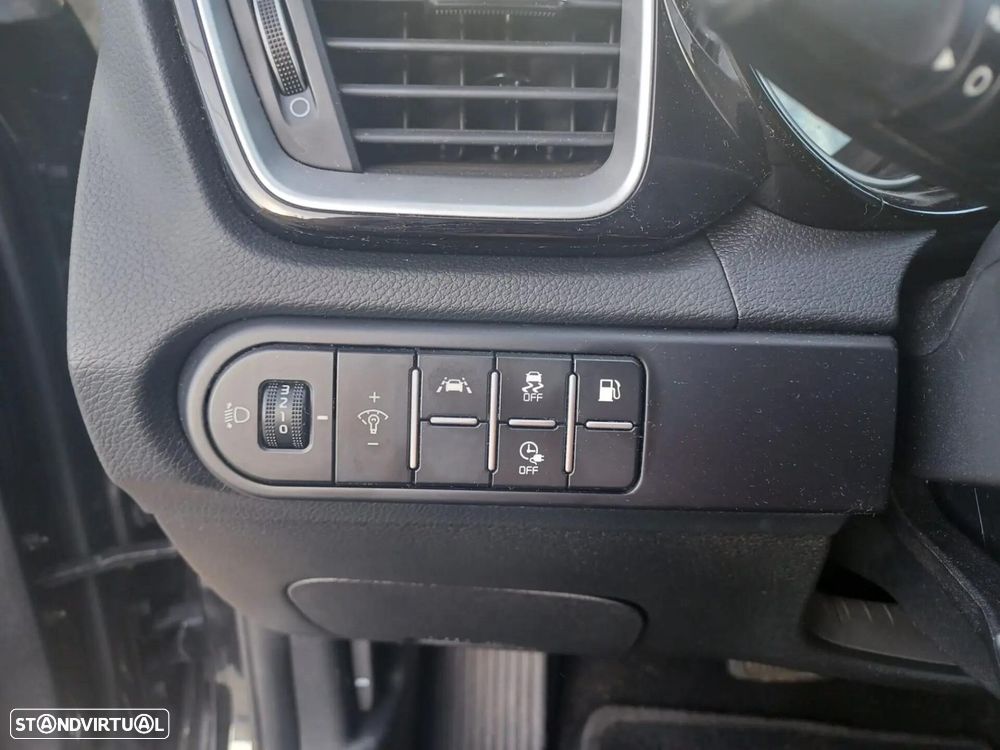 Kia XCeed 1.6 GDi PHEV Drive - 16