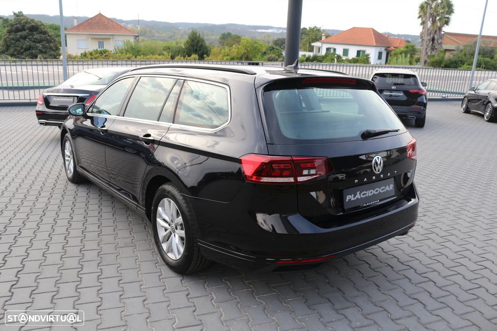 VW Passat Variant 2.0 TDi Business DSG - 4