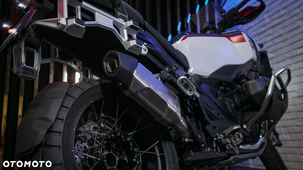 BMW R - 16