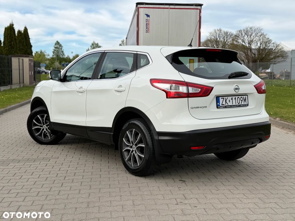 Nissan Qashqai 1.2 DIG-T Visia EU6 - 3