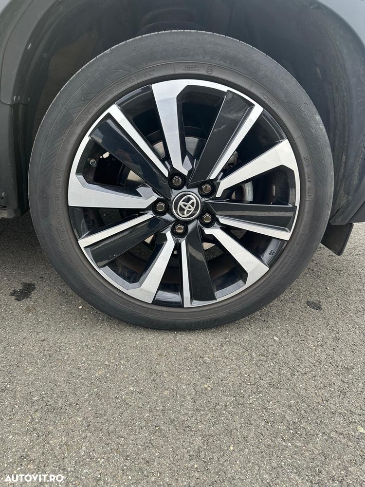 Toyota Yaris Cross 1.5 VVT-i HSD 4x4 Exclusive Elegant - 14