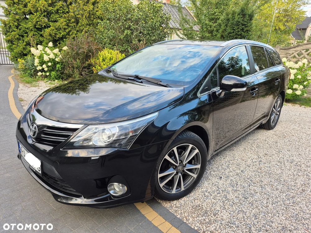 Toyota Avensis 1.8 Premium - 18