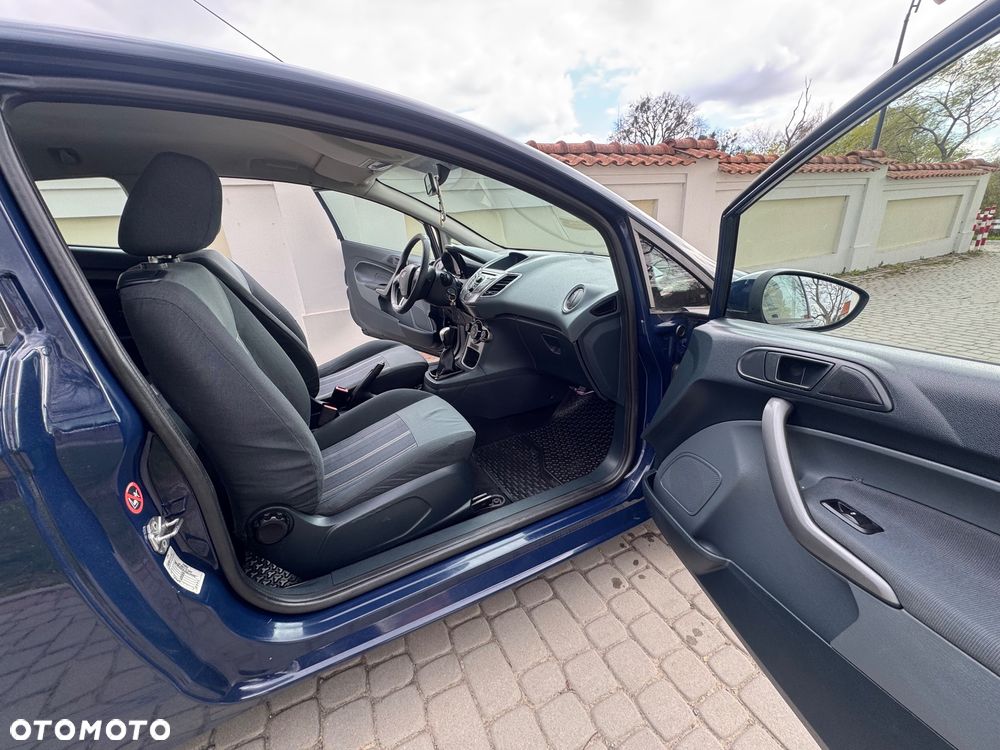 Ford Fiesta - 12