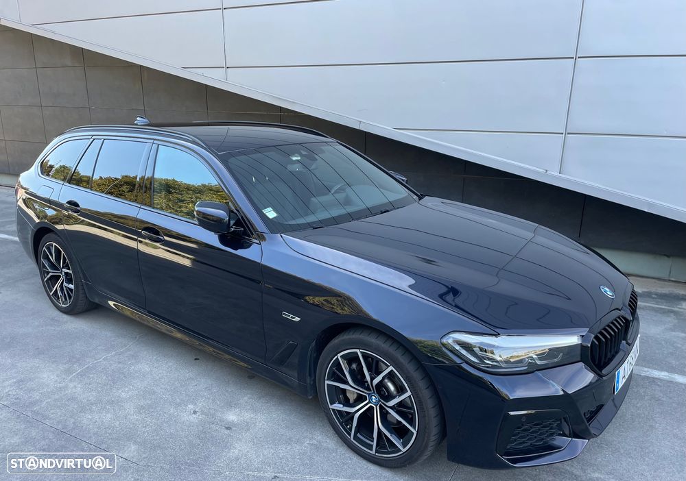 BMW 530 e Pack 50 anos M - 16