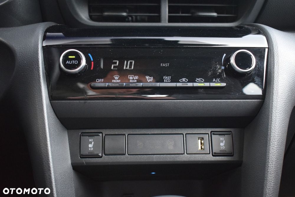 Toyota Yaris Cross - 18