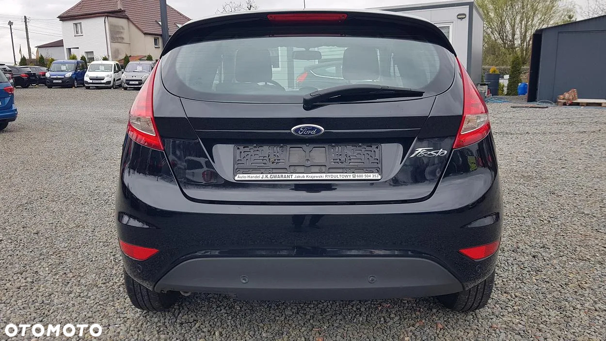 Ford Fiesta 1.25 Champions Edition - 14