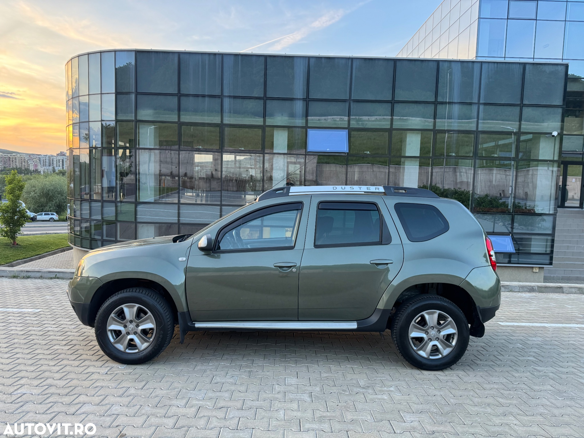 Dacia Duster 1.5 dCi 4x2 Prestige - 16