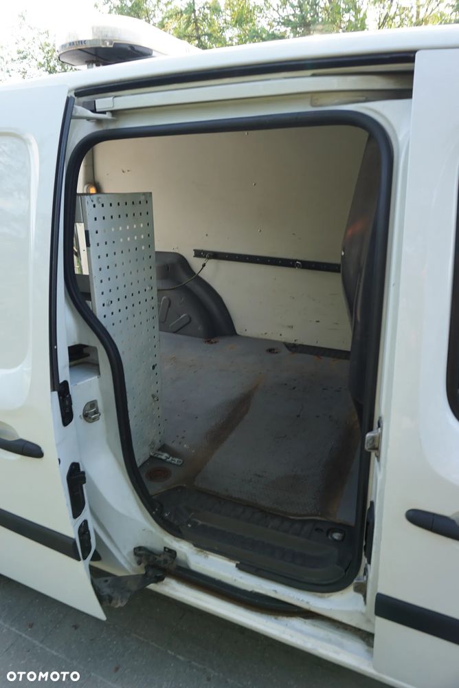 Renault KANG00 - 15