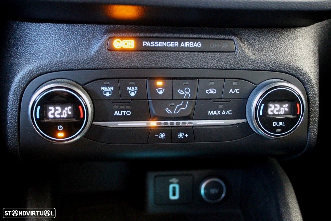 Ford Focus SW - 33