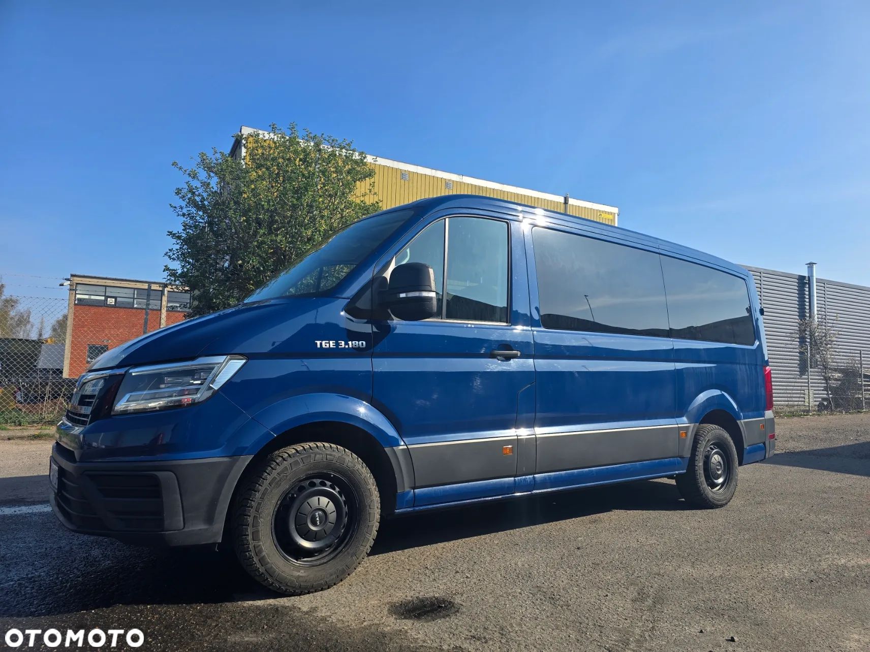 MAN TGE 3.180 4x2F SB L2 10V - 1