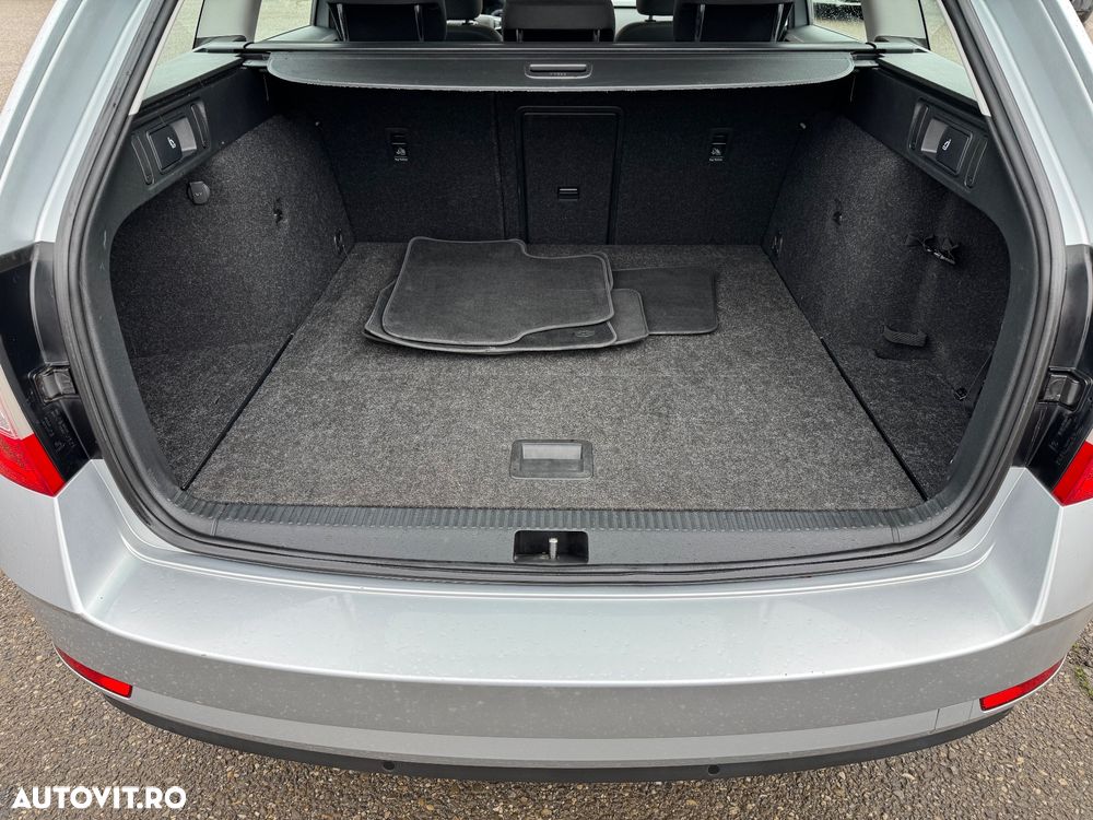 Skoda Octavia 2.0 TDI DSG Premium Edition - 39