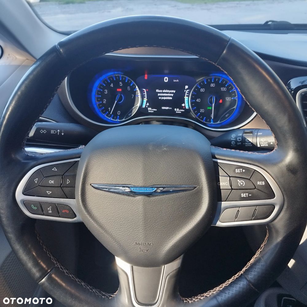 Chrysler Pacifica - 9