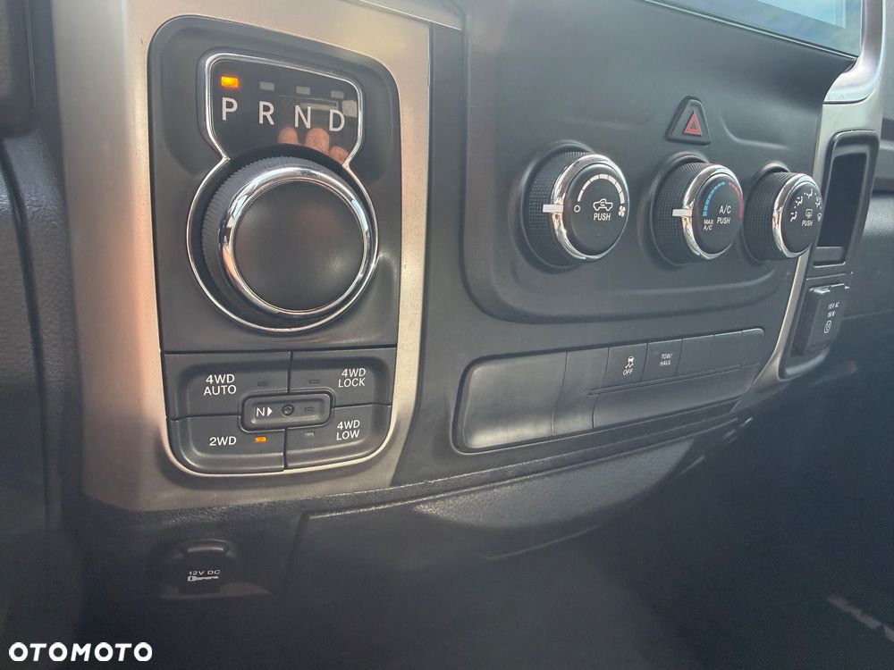 RAM 1500 Crew Cab Shortbed Bighorn - 10