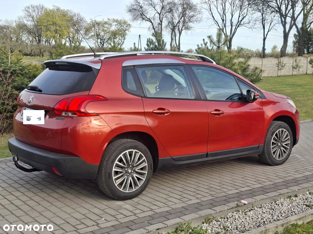 Peugeot 2008 1.2 Pure Tech Style - 3