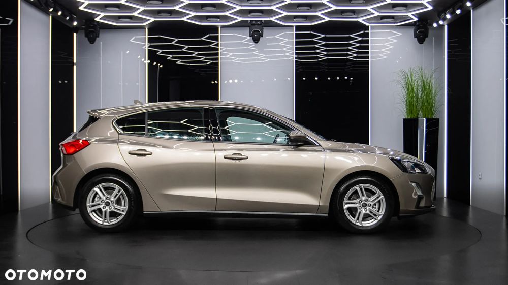 Ford Focus 1.0 EcoBoost Trend Edition - 8