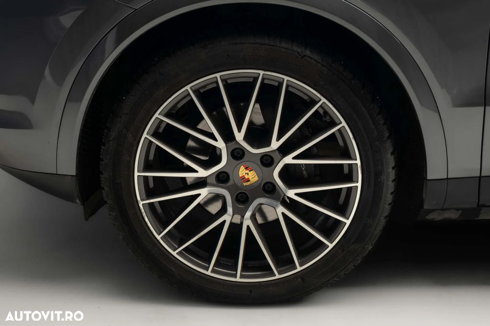Porsche Cayenne Tiptronic S - 9