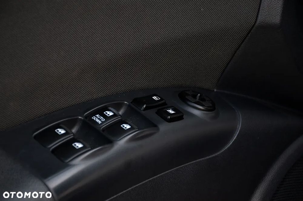 Kia Sportage 2.0 2WD Attract - 33