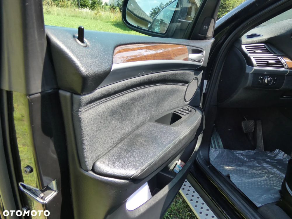 BMW X6 - 12
