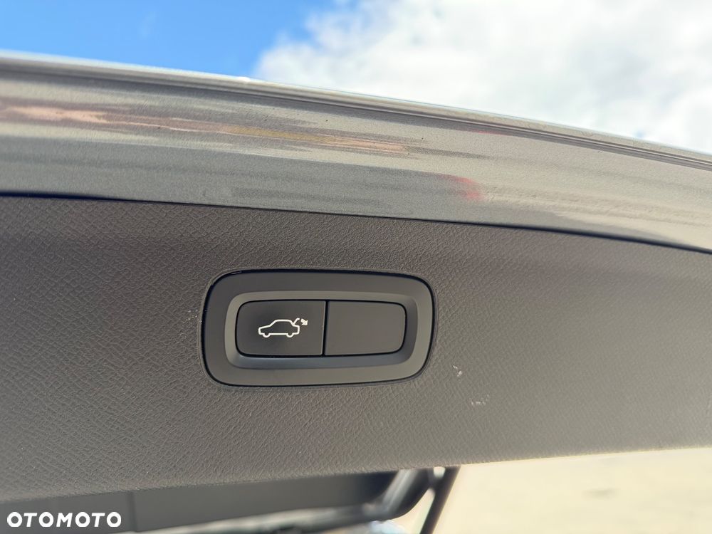 Volvo XC 90 D5 AWD Inscription 7os - 31