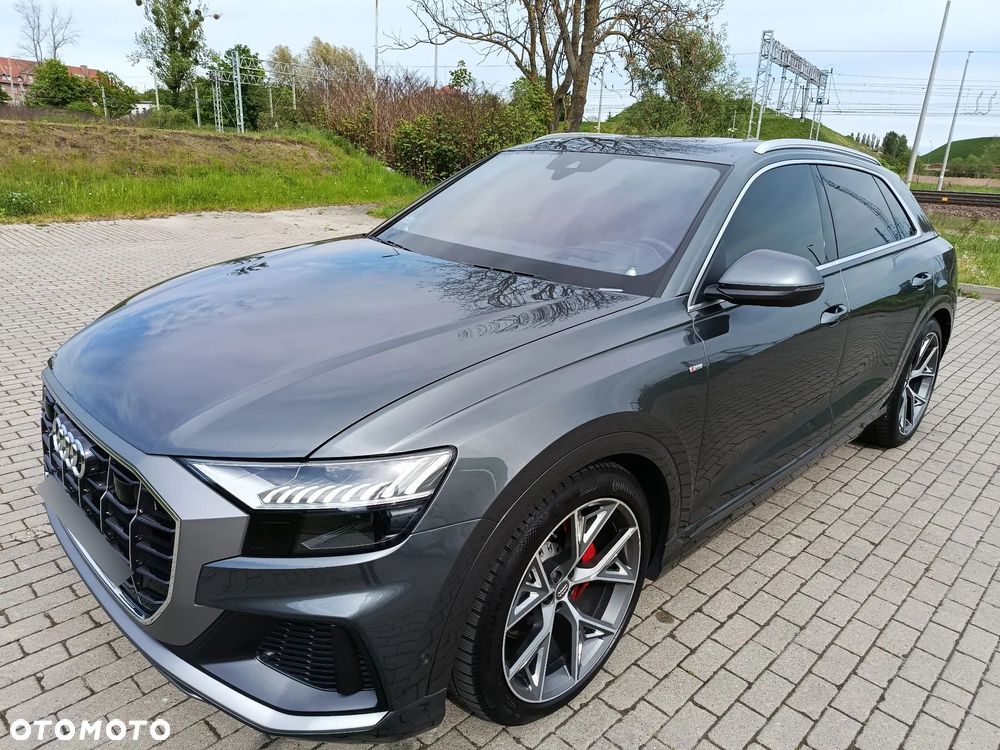 Audi Q8 - 9