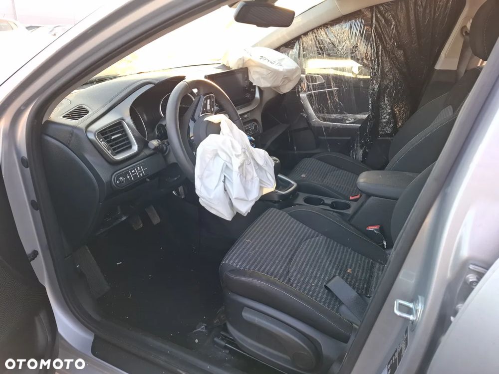 Kia Ceed 1.5 T-GDI M - 6