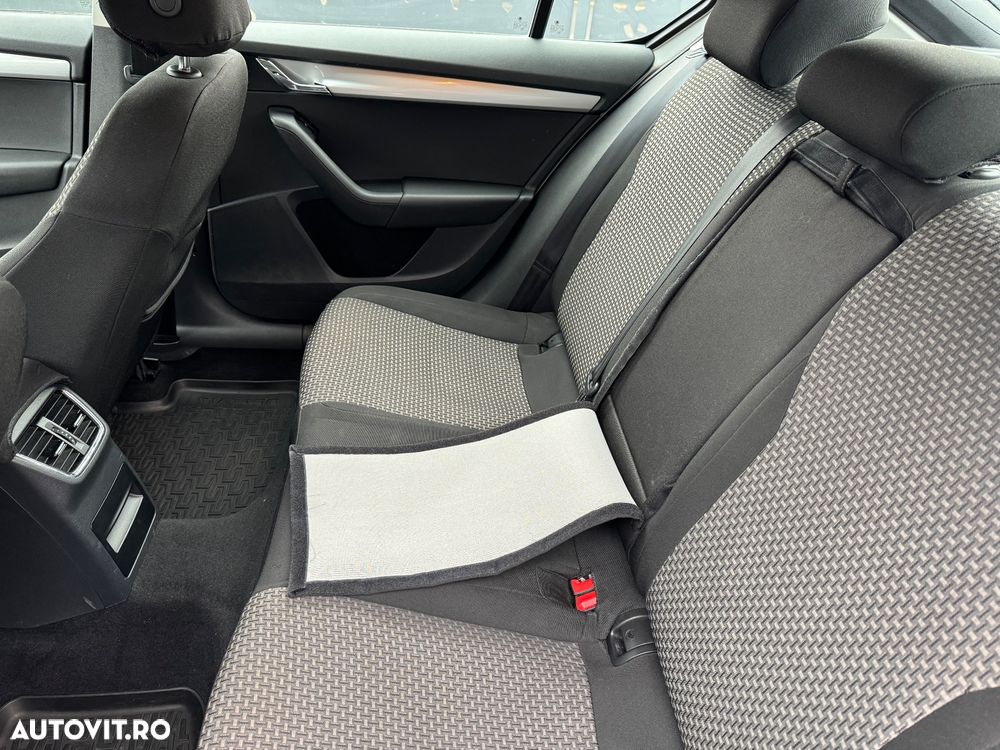 Skoda Octavia 1.6 TDI Ambition - 9