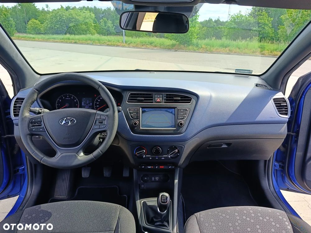 Hyundai i20 1.2 Comfort - 11